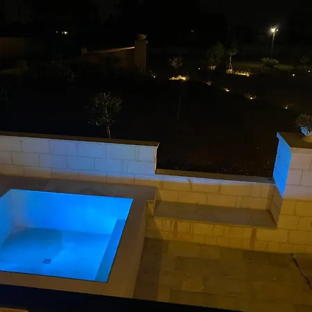 Masseria Three Arches , With A Fantastic Pool Villa Tuglie
